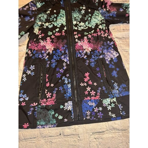 Lululemon Run: Bandit Jacket Petal Pop Multi / Black Size 4 - Picture 3 of 15